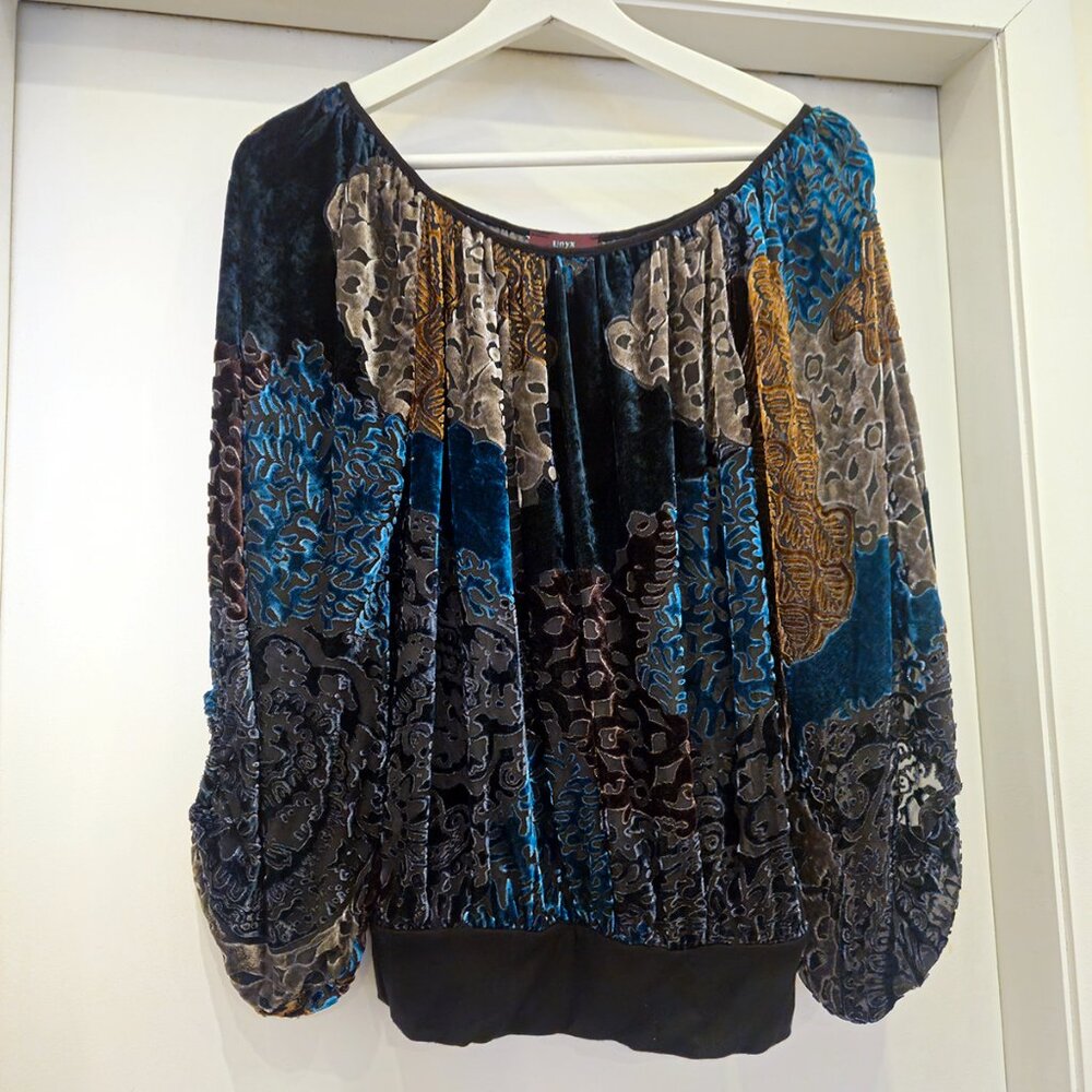 UNYX Vintage Velvet Long Sleeve Boho Top, size M